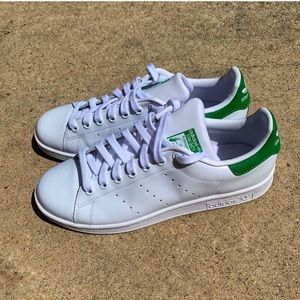 ADIDAS CLASSIC STAN SMITH GREEN AND WHITE